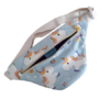 Petite banane licorne, pour les plus petits ou bien pour styliser vos tenues  Elle est réalisée en tissu de récupération,