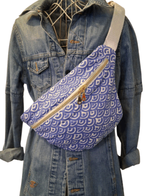 Banane tissu bleu cousette et chiffonnette